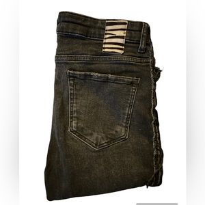 Zara Distressed Skinny Jeans size US 4